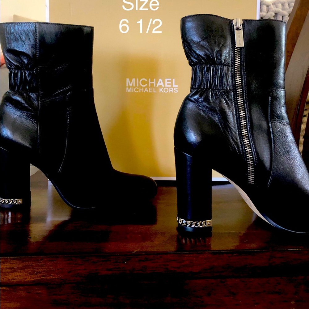 Michael Kors black heeled boots 6.5